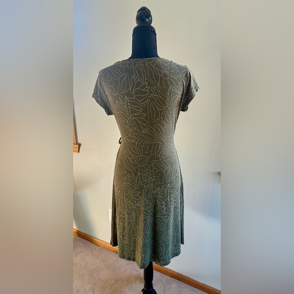 Sherpa Padma Wrap Dress Size Small Perfect Condition! - Picture 2 of 6